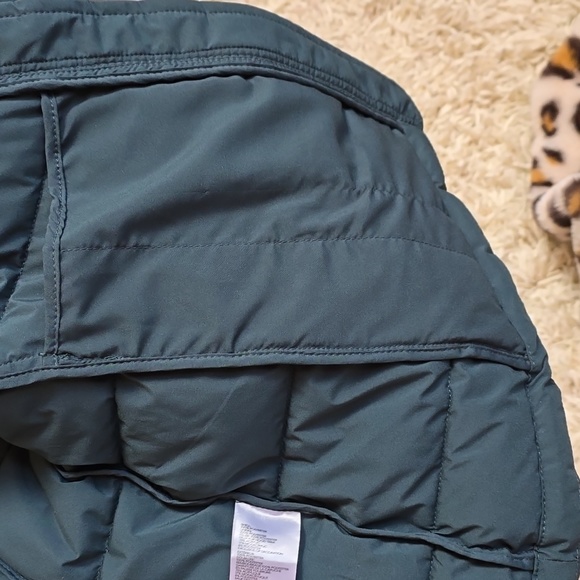 NWT Calvin Klein Infinite Stretch  spruce green puffer jacket size medium - Picture 15 of 16